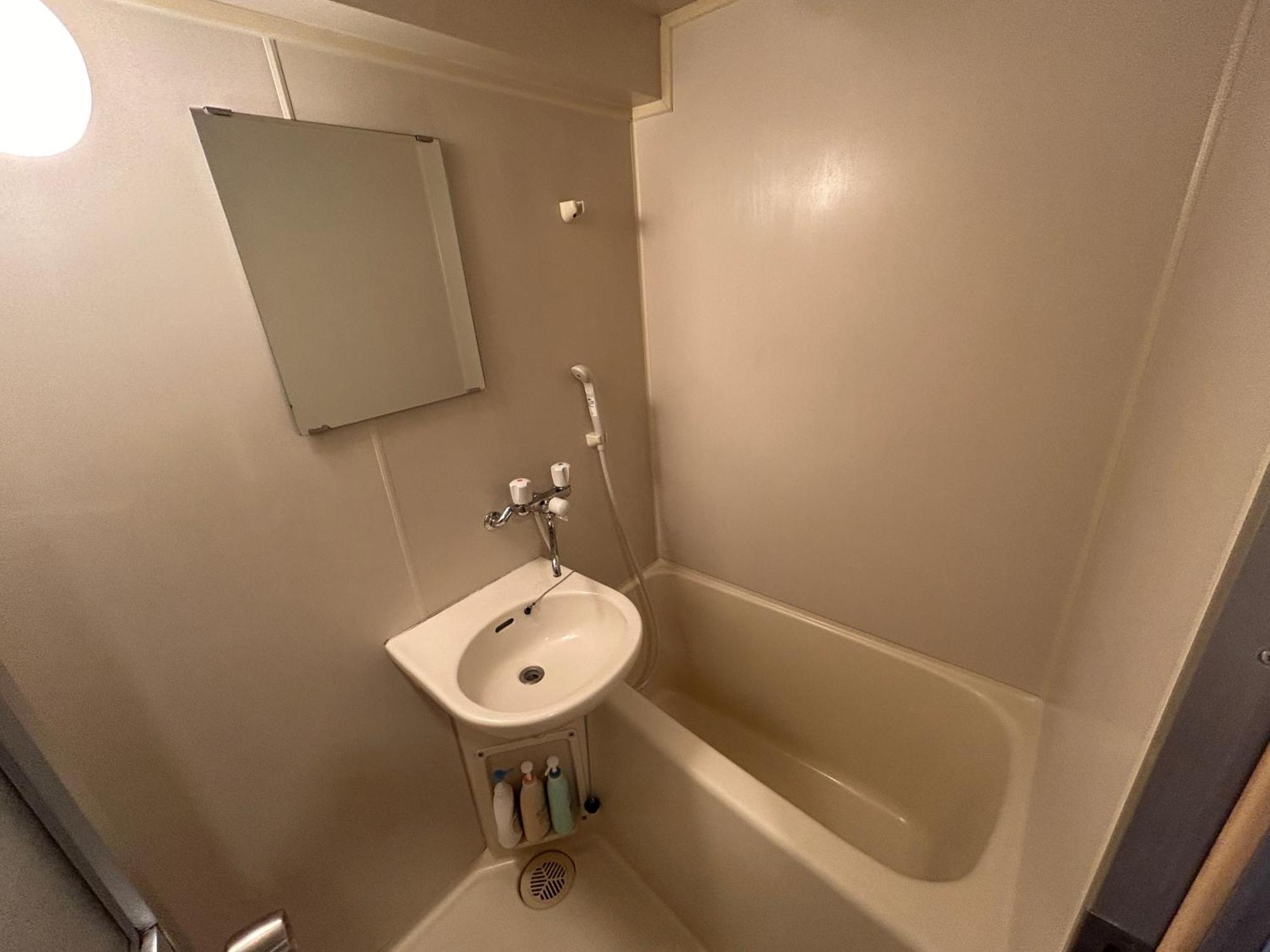 Guest House Raffine Hakata Fukuoka  Zewnętrze zdjęcie